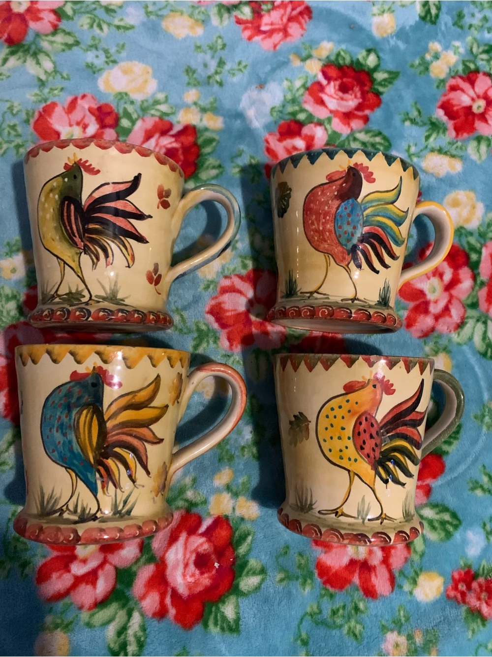 Vintage Italian Majolica Handmade Hand Painted Italian Pottery Mugs Set 4